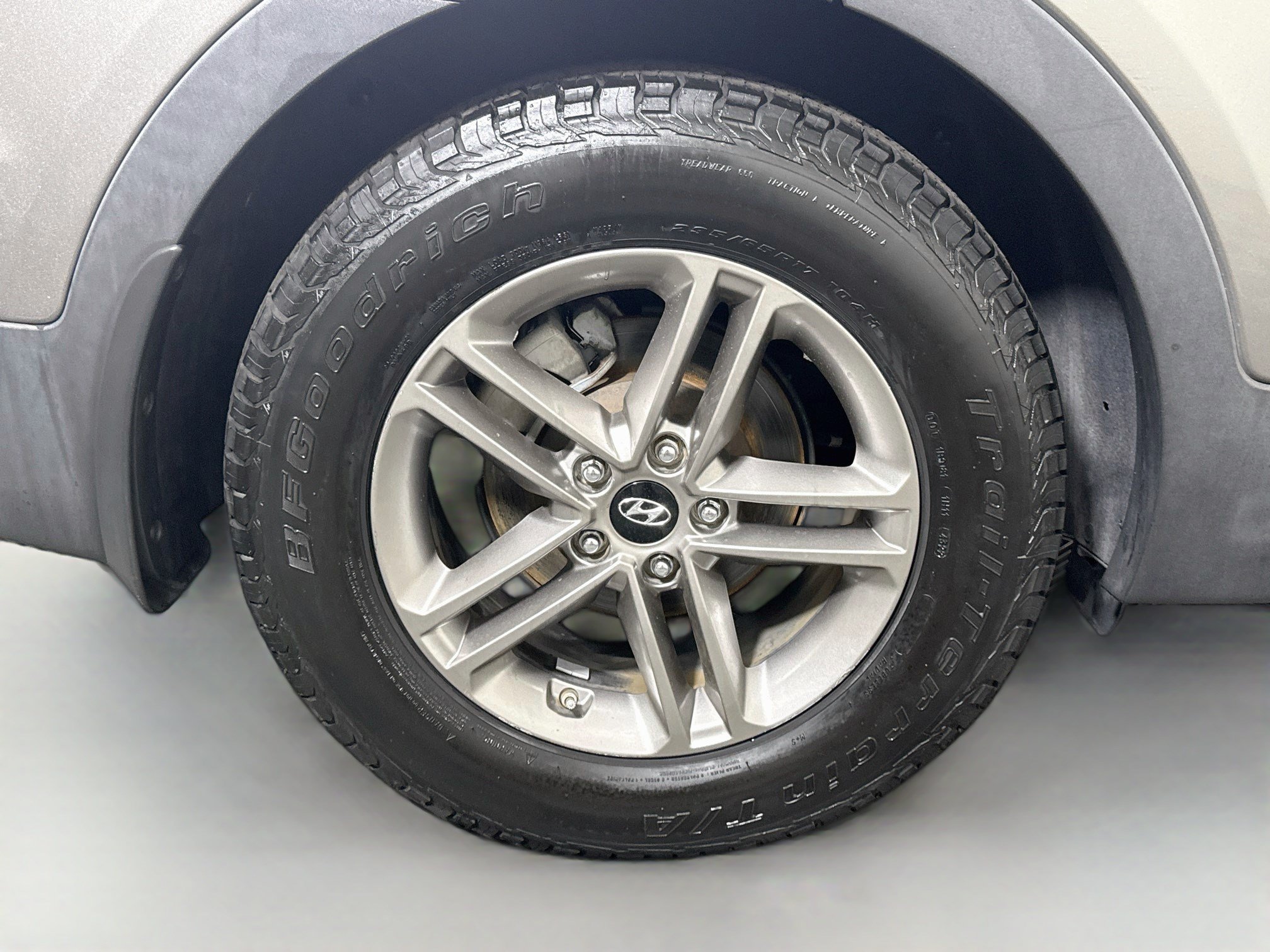 Used 2017 Hyundai Santa Fe Sport FWD image 33