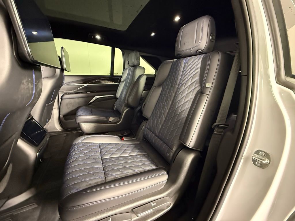 Used 2025 Cadillac Escalade IQ Luxury 1 image 26
