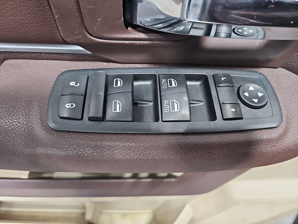 Used 2015 RAM 1500 Big Horn RWD image 27