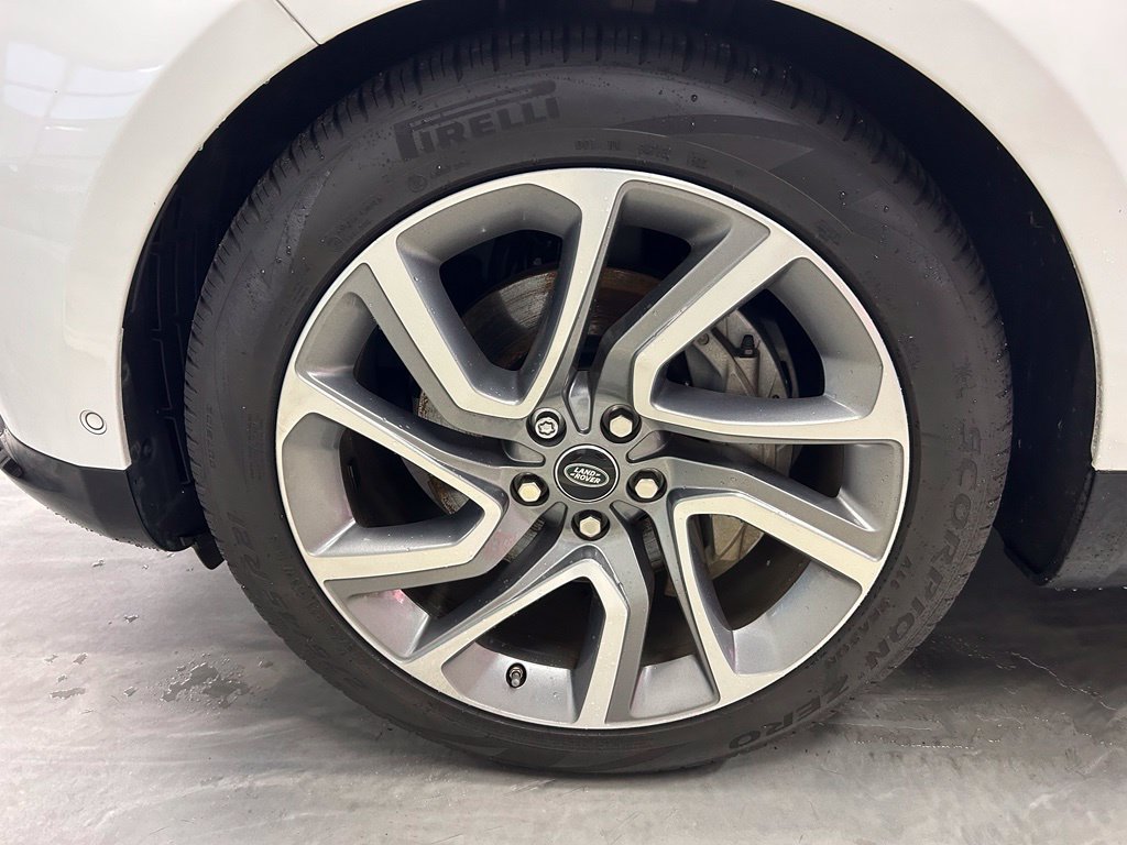 Used 2020 Land Rover Range Rover Sport HSE AWD/4WD image 27