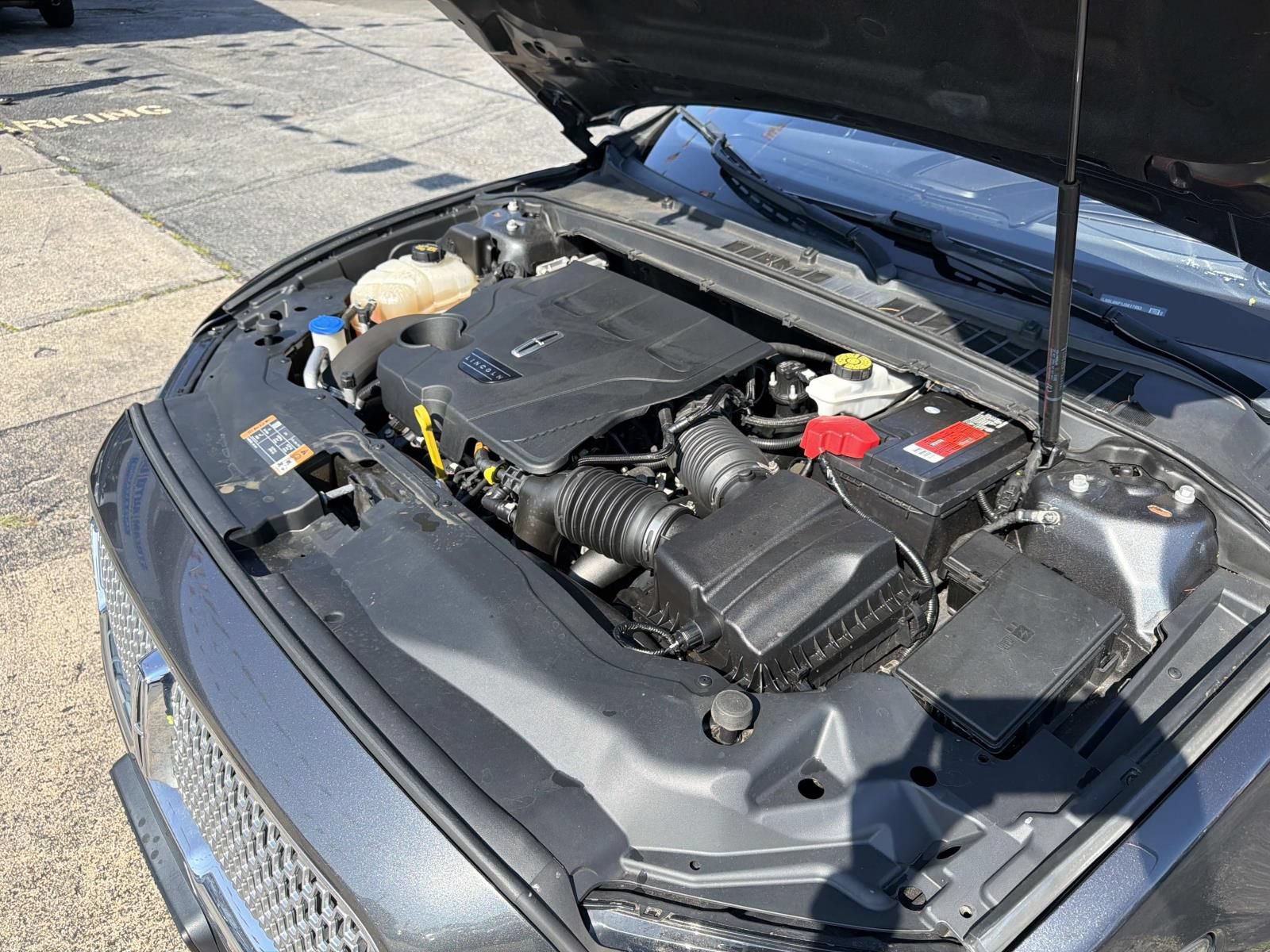 Used 2018 Lincoln Continental Reserve AWD/4WD image 41