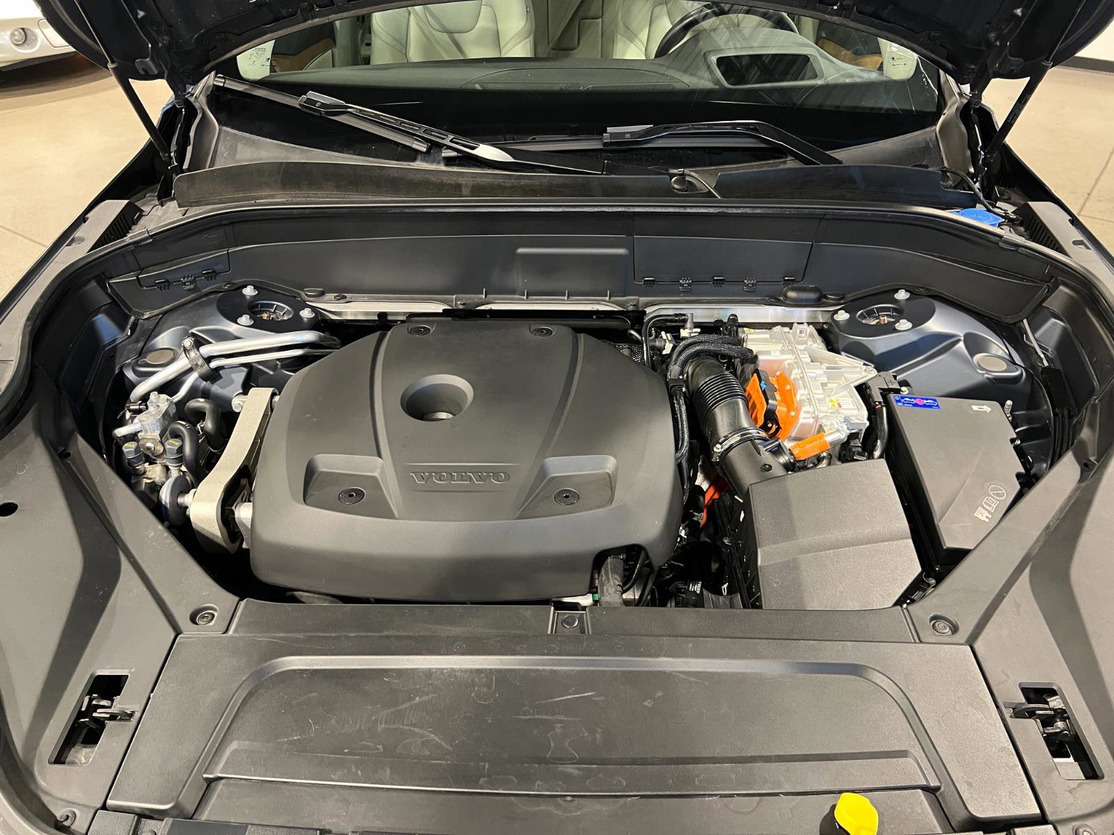 Used 2022 Volvo XC90 T8 Inscription Expression w/ Advanced Package image 46