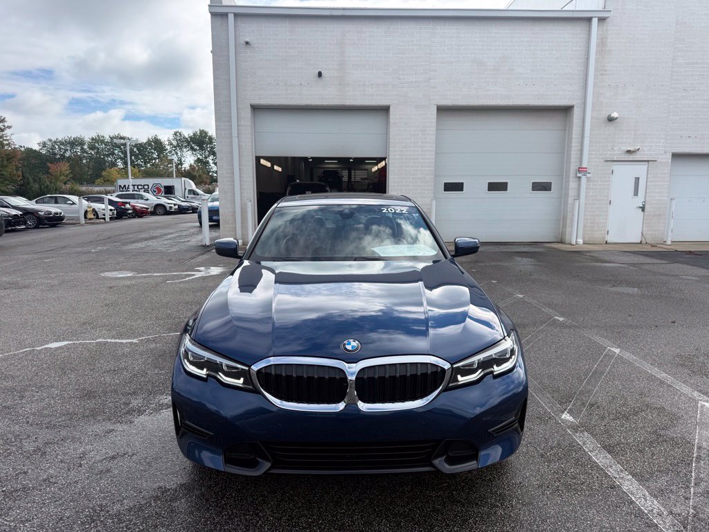 Used 2022 BMW 330i xDrive Sedan AWD/4WD image 8
