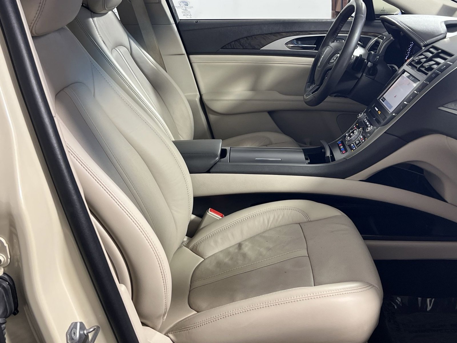 Used 2018 Lincoln MKZ Reserve w/ Technology Package FWD image 29