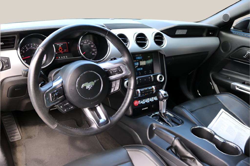 Used 2017 Ford Mustang GT Premium w/ Black Accent Package RWD image 14