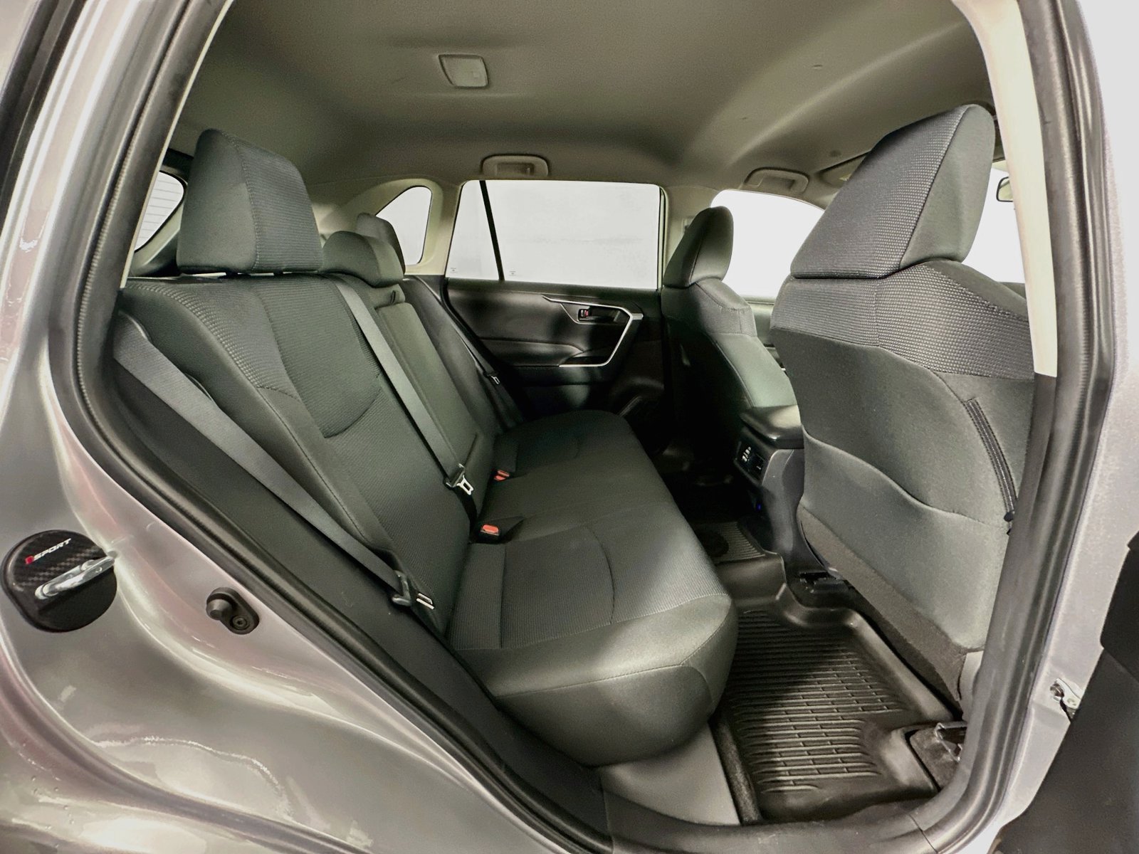 Used 2025 Toyota RAV4 LE AWD/4WD image 27