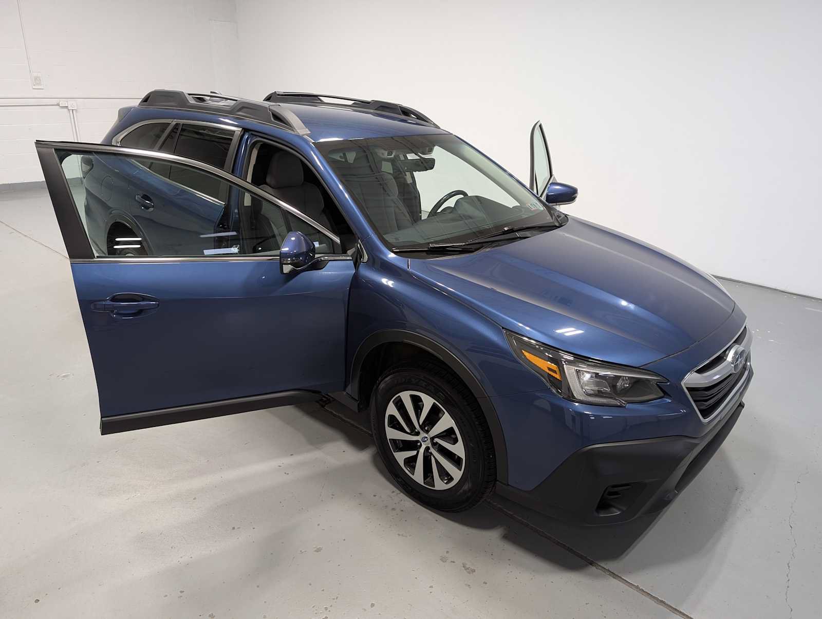 Used 2021 Subaru Outback Premium w/ Popular Package #1 AWD/4WD image 16