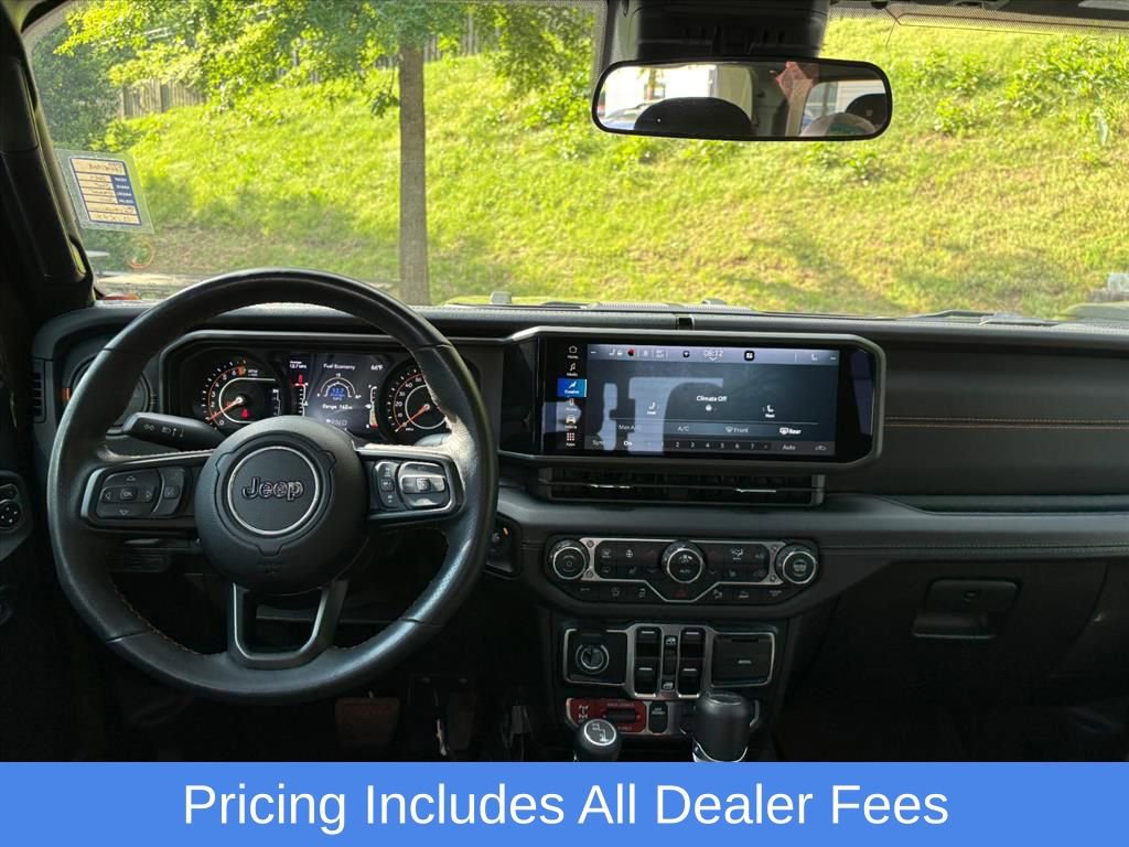 Used 2024 Jeep Gladiator Mojave w/ Safety Group AWD/4WD image 6