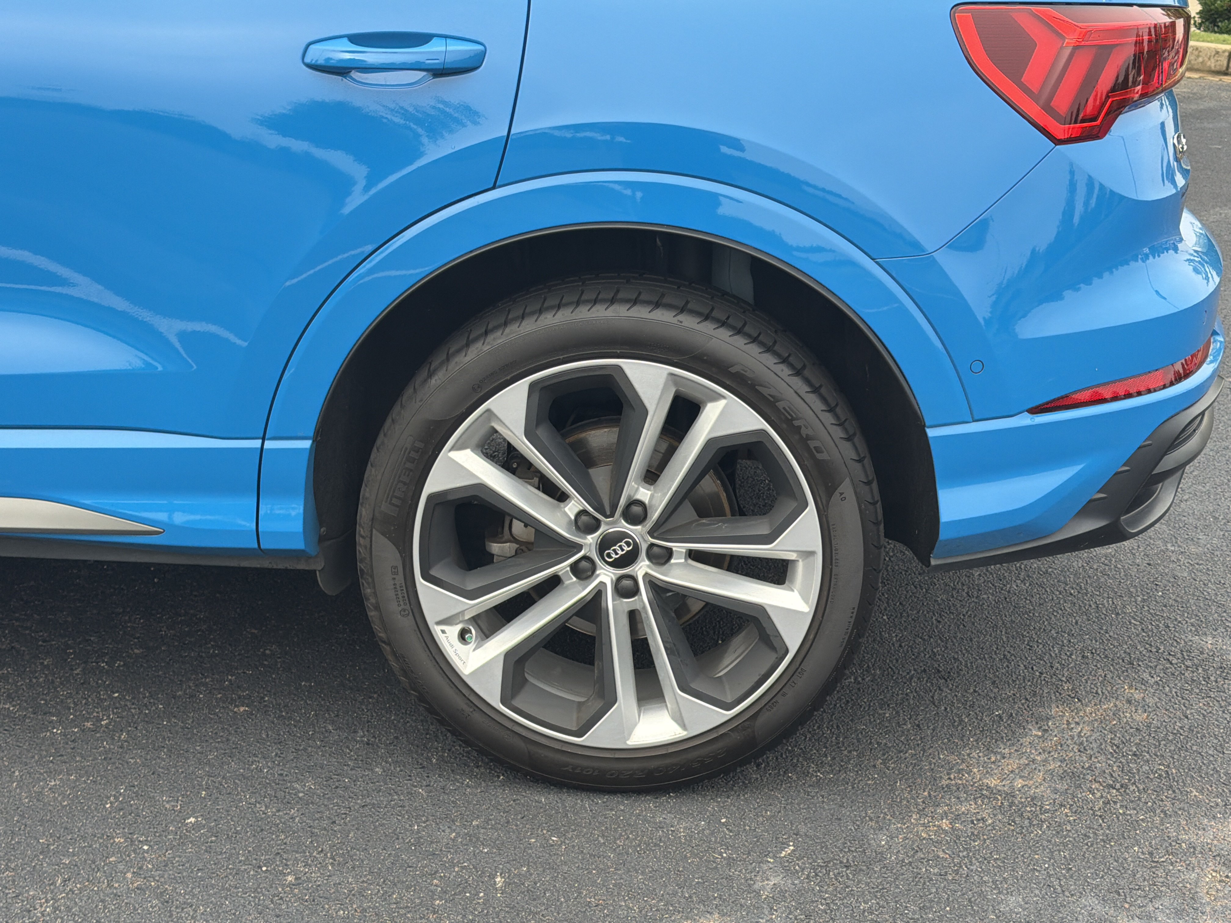 Used 2020 Audi Q3 2.0T Prestige w/ Prestige Package AWD/4WD image 35
