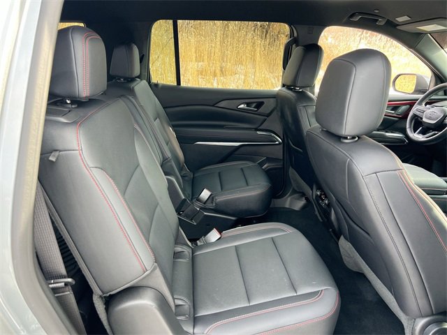 Used 2025 Chevrolet Traverse Z71 w/ Driver Confidence Package image 26