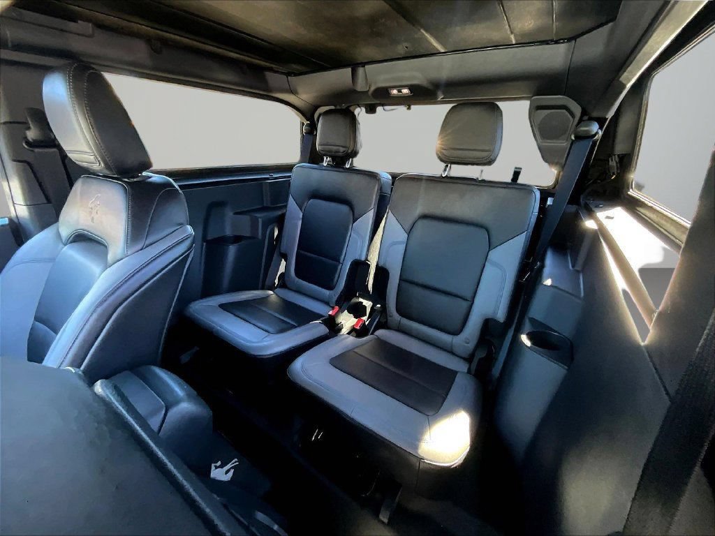 Used 2023 Ford Bronco Black Diamond w/ Sasquatch Package AWD/4WD image 24