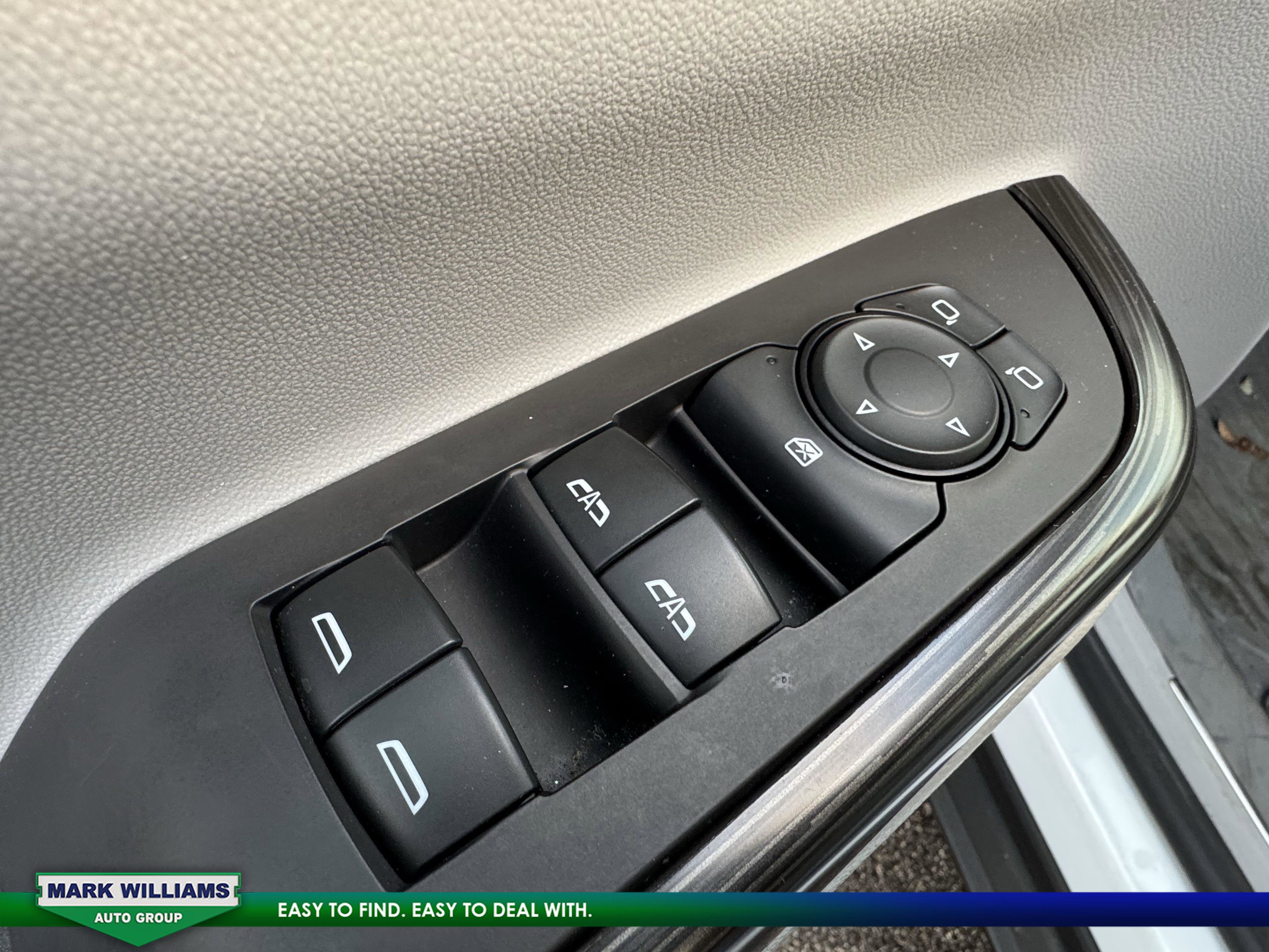 Used 2021 GMC Acadia SLT w/ LPO, Floor Liner Package image 6