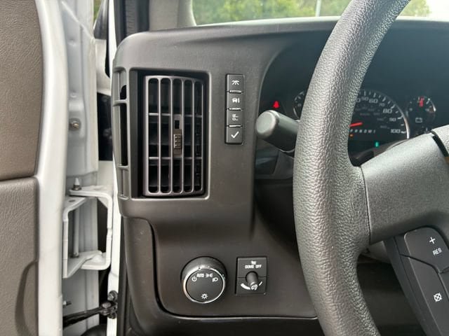 Used 2023 Chevrolet Express 3500 LT w/ LT Preferred Equipment Group RWD image 21