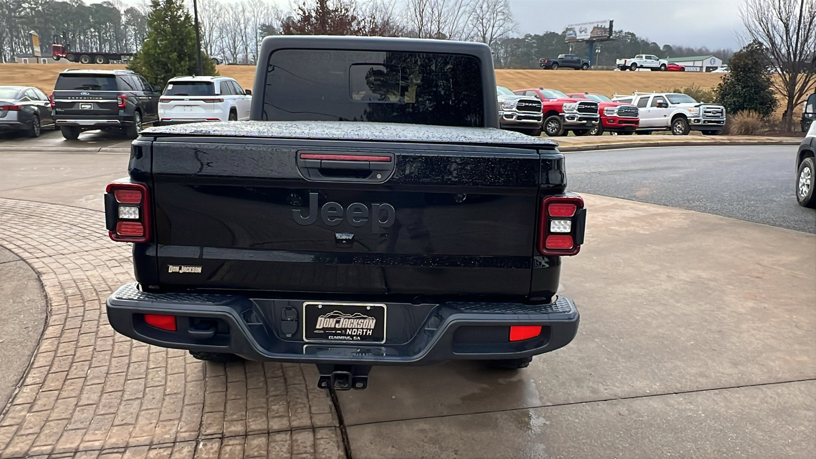 Used 2024 Jeep Gladiator Sport image 9