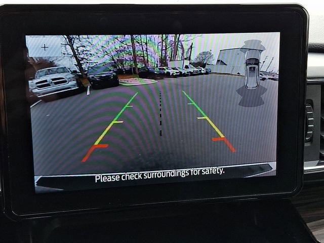 Used 2023 Ford Explorer Limited image 18