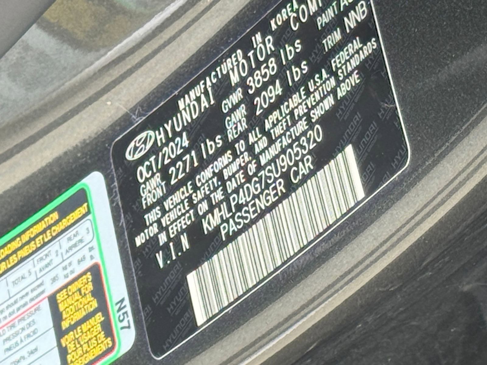 Used 2025 Hyundai Elantra Limited FWD image 32