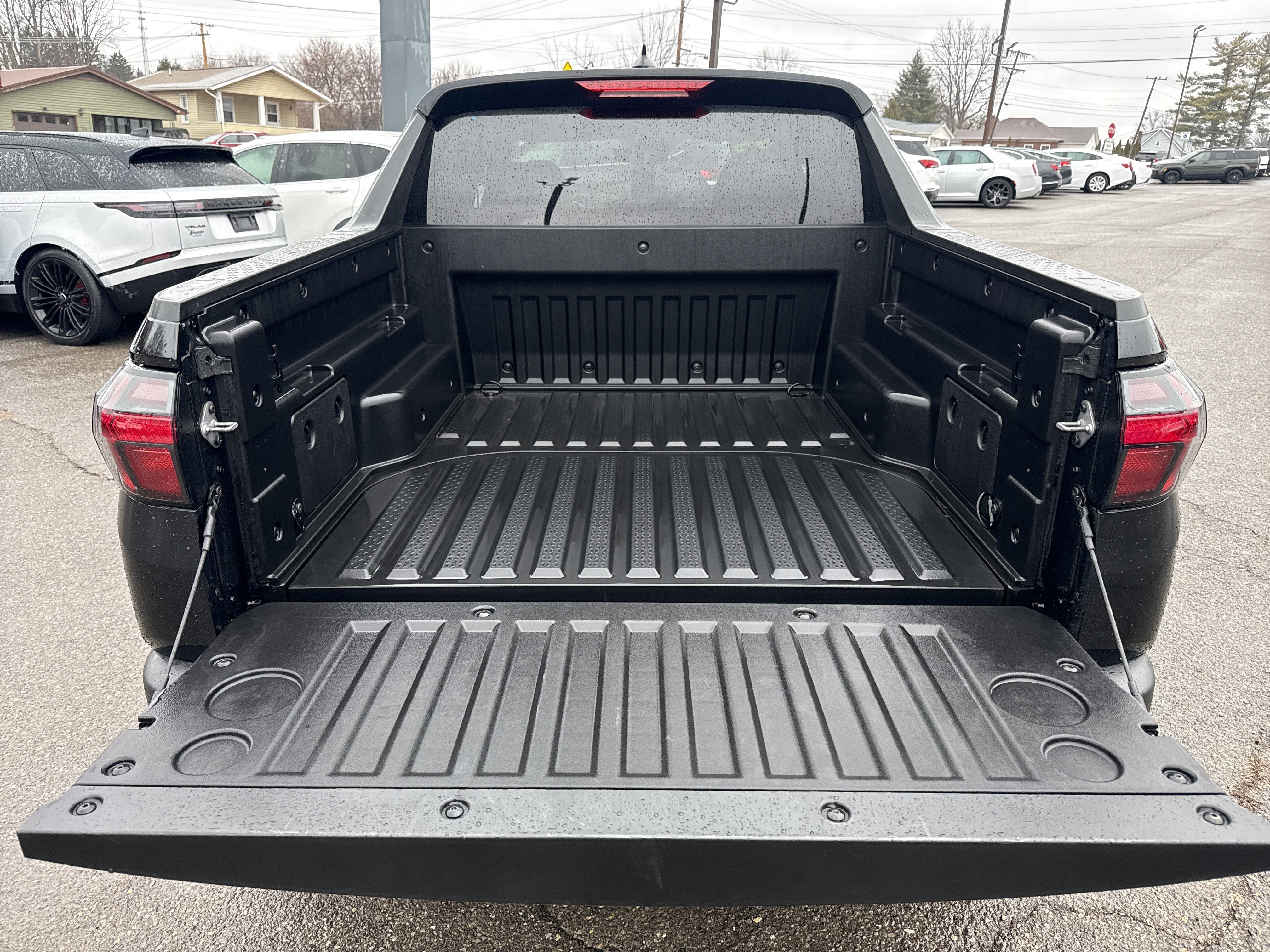 Certified 2025 Hyundai Santa Cruz SE image 5