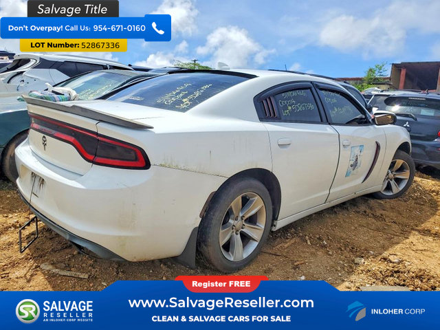 Used 2016 Dodge Charger SXT RWD image 4