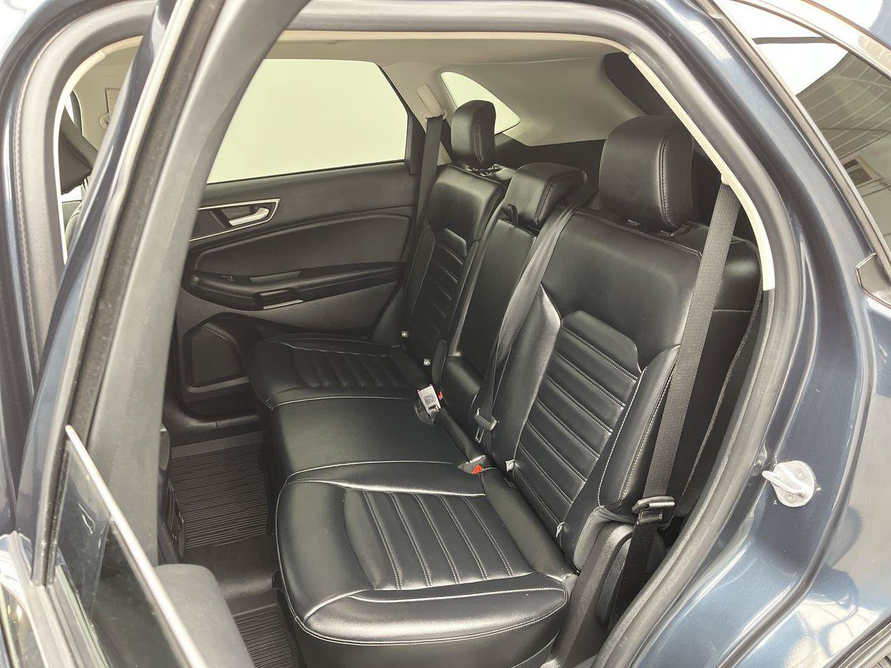 Used 2023 Ford Edge SEL w/ Convenience Package AWD/4WD image 11