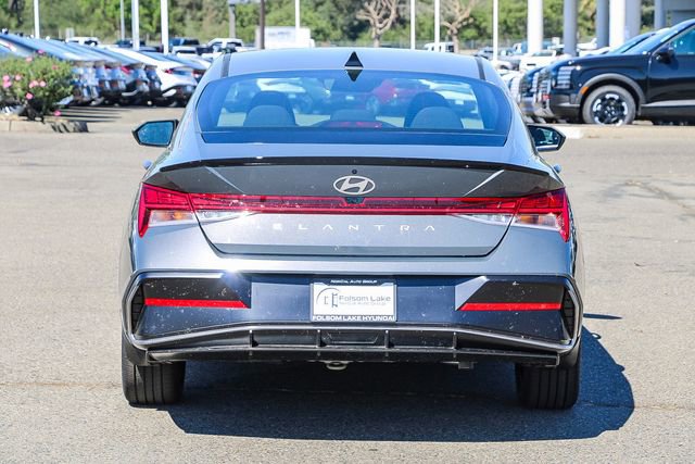 New 2026 Hyundai Elantra SEL Sport Premium FWD image 4