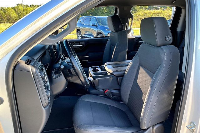 Used 2020 Chevrolet Silverado 1500 LT w/ Texas Edition AWD/4WD image 22