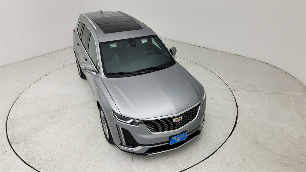 Used 2025 Cadillac XT6 Premium Luxury image 41