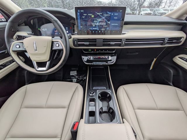 New 2026 Lincoln Corsair Premiere image 11