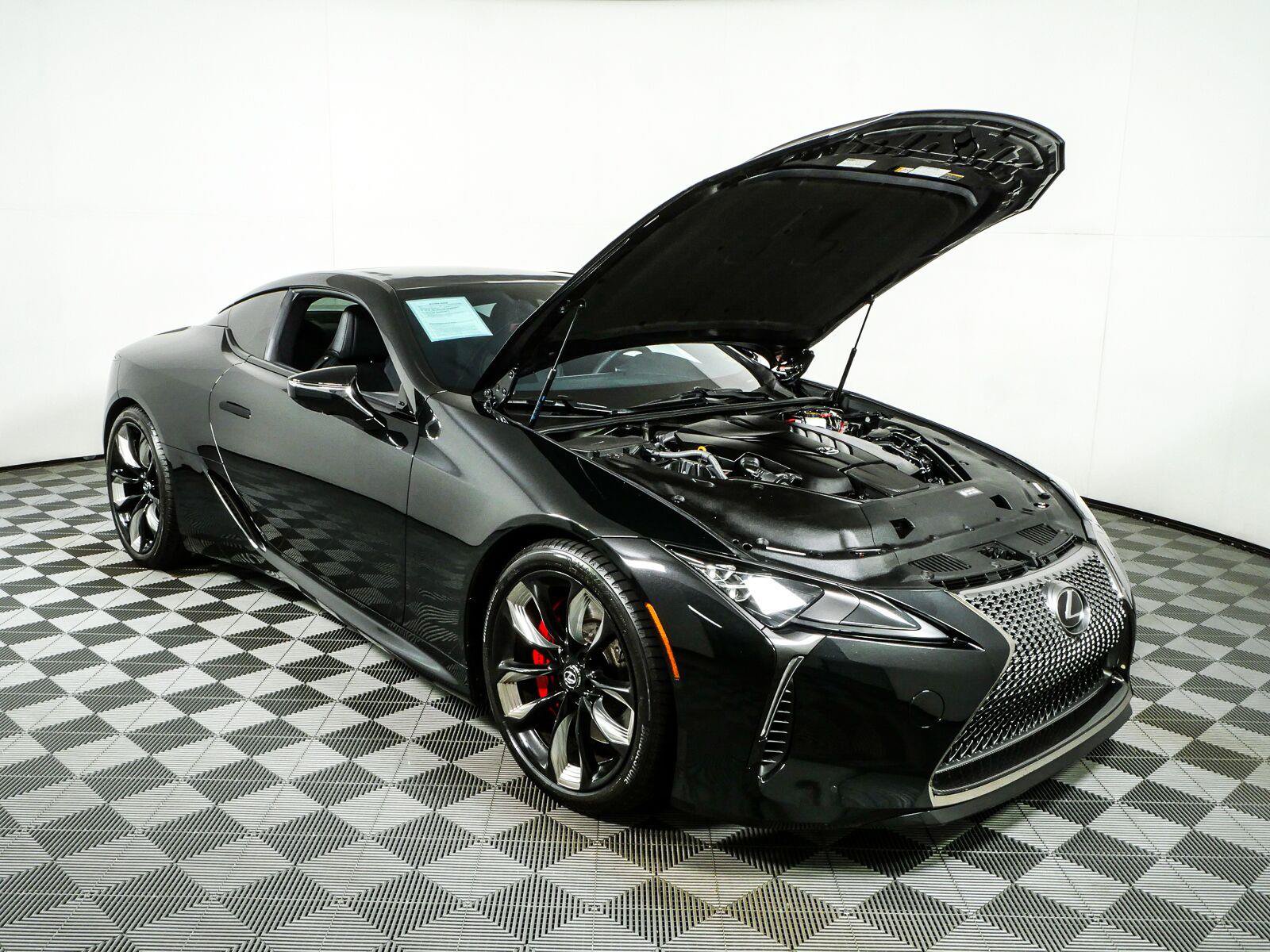 Used 2024 Lexus LC 500 Coupe w/ Sport Package RWD image 31