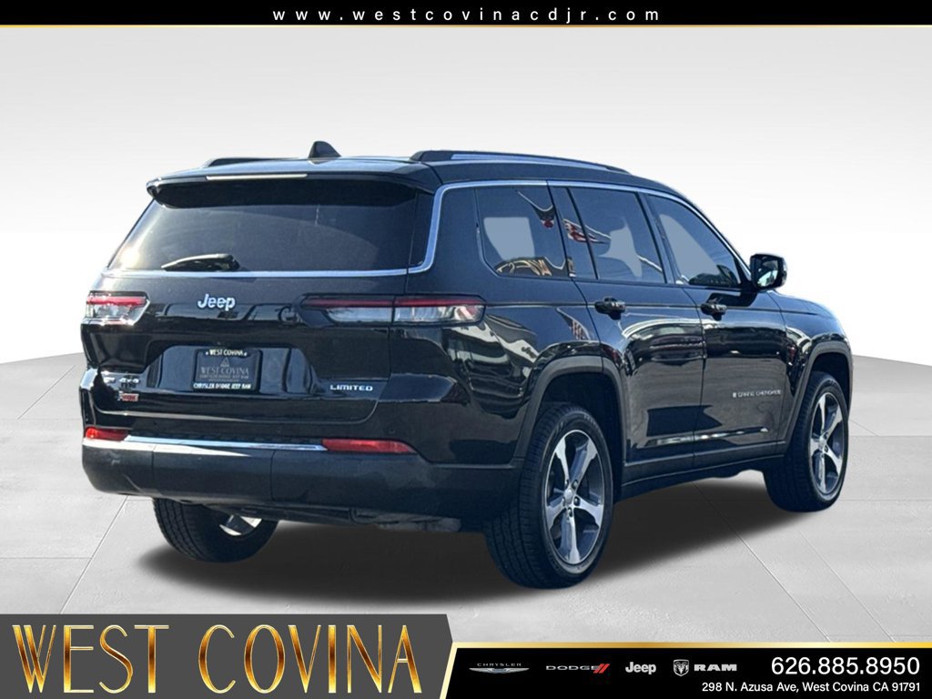 Used 2023 Jeep Grand Cherokee L Limited w/ Trailer Tow Group (B) AWD/4WD image 11