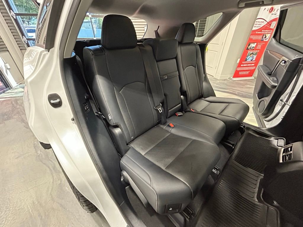 Used 2021 Lexus RX 350L Premium w/ Premium Package AWD/4WD image 6