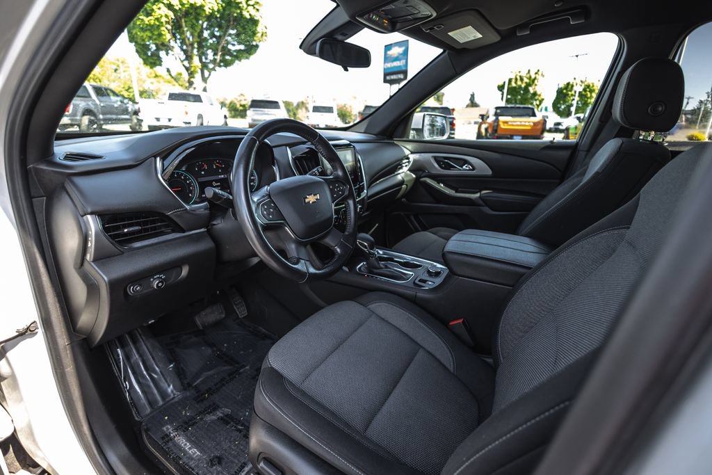 Used 2022 Chevrolet Traverse LT AWD/4WD image 18