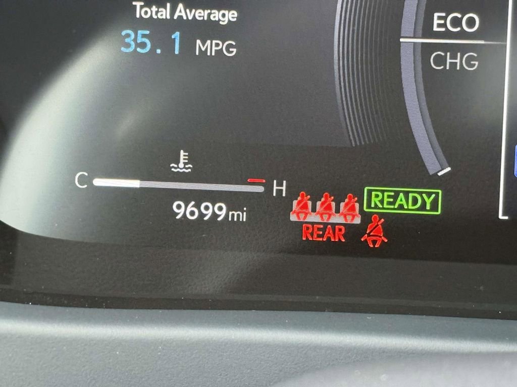 Used 2025 Lexus UX 300h AWD w/ Accessory Package (Z1) image 32