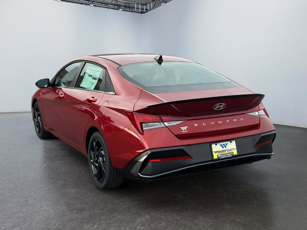 New 2026 Hyundai Elantra SEL Sport Premium image 6