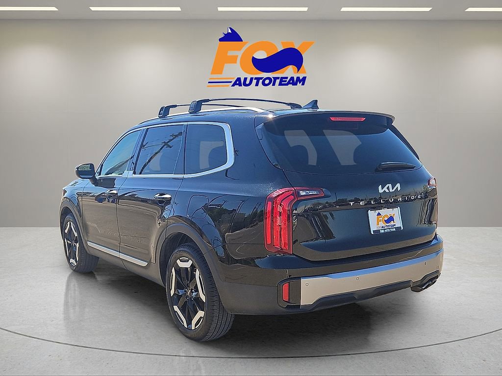 Used 2025 Kia Telluride S AWD/4WD image 3