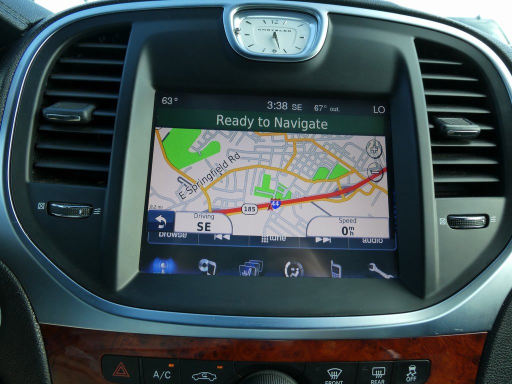 Used 2014 Chrysler 300 image 25