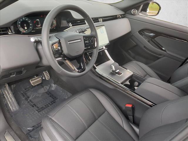 Used 2026 Land Rover Range Rover Evoque Dynamic SE AWD/4WD image 11
