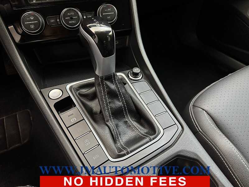 Used 2024 Volkswagen Jetta SE FWD image 32