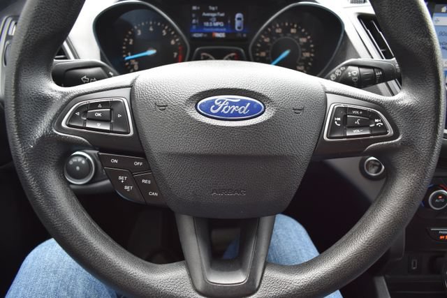 Used 2019 Ford Escape SE FWD image 19