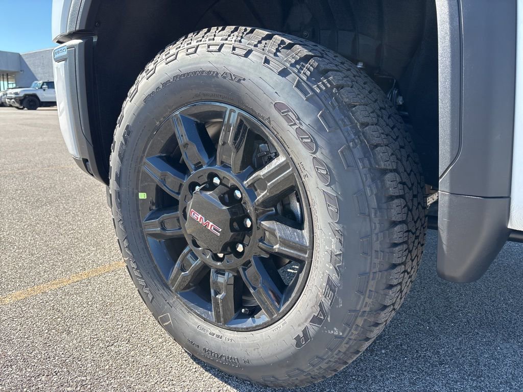 New 2026 GMC Sierra 2500 AT4 w/ AT4 Premium Plus Package image 7