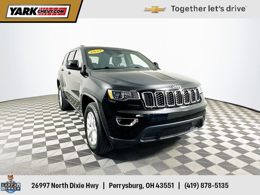Used 2021 Jeep Grand Cherokee Laredo image 1