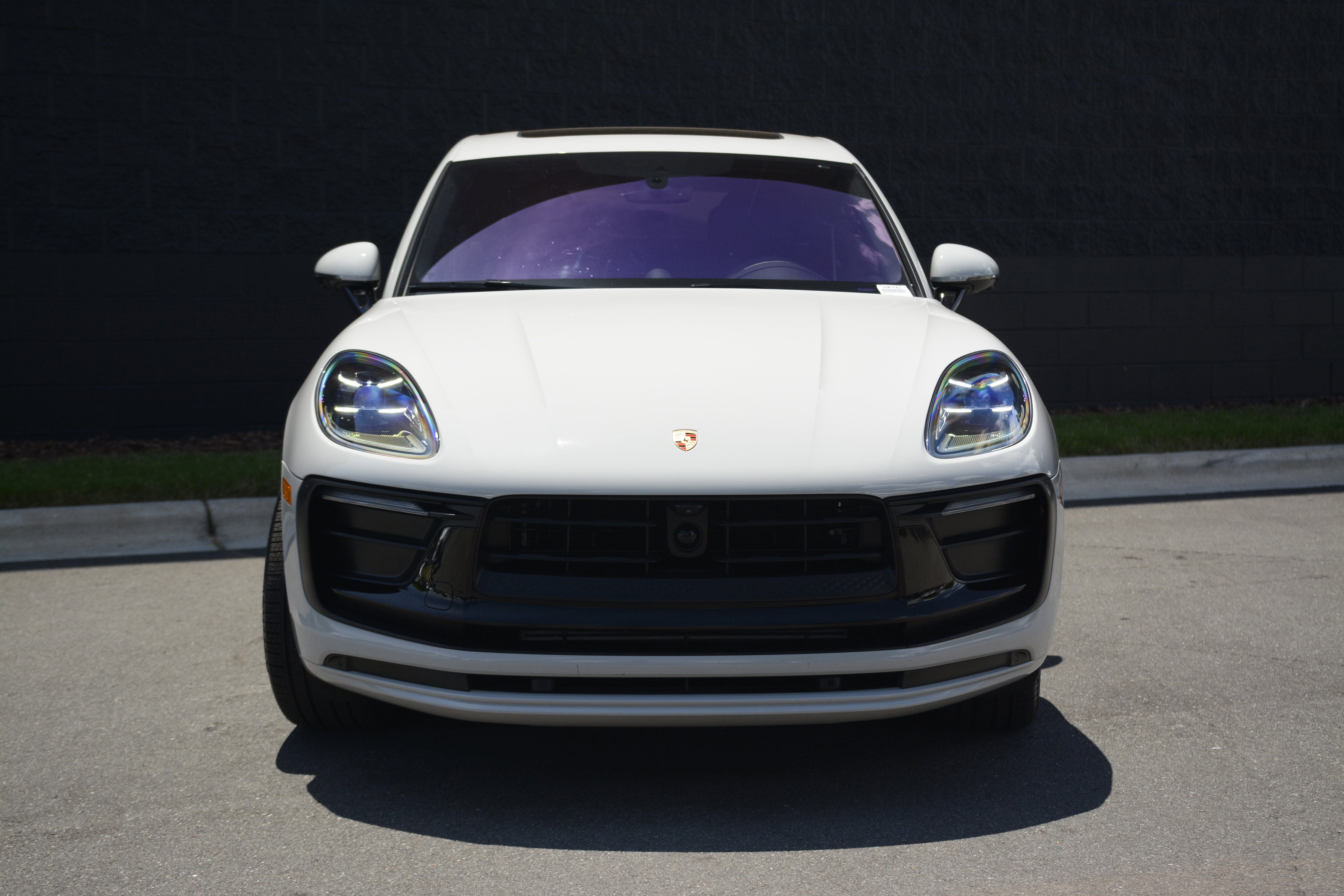 Certified 2026 Porsche Macan Turbo AWD/4WD image 10