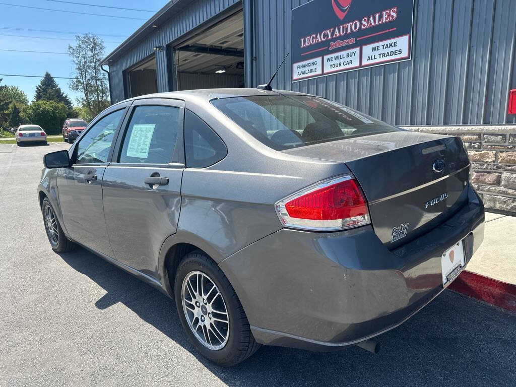 Used 2011 Ford Focus SE w/ 201A Rapid Spec Order Code FWD image 15