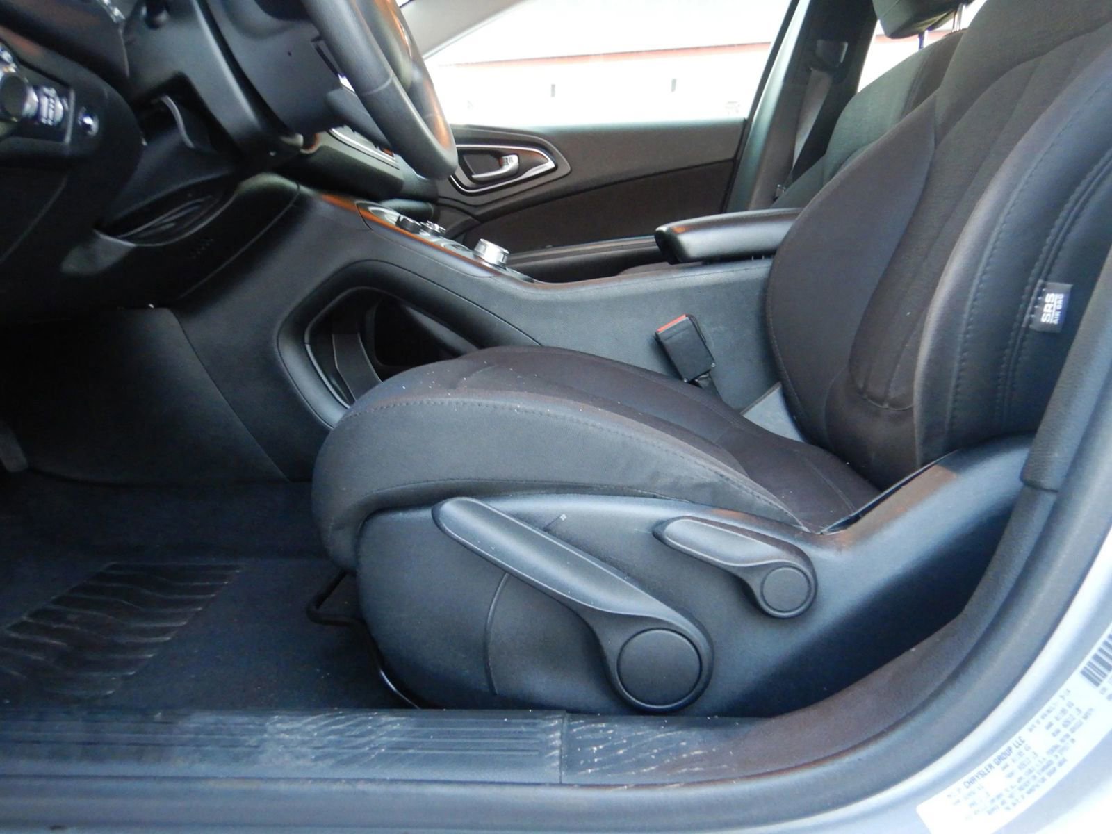 Used 2015 Chrysler 200 LX image 13