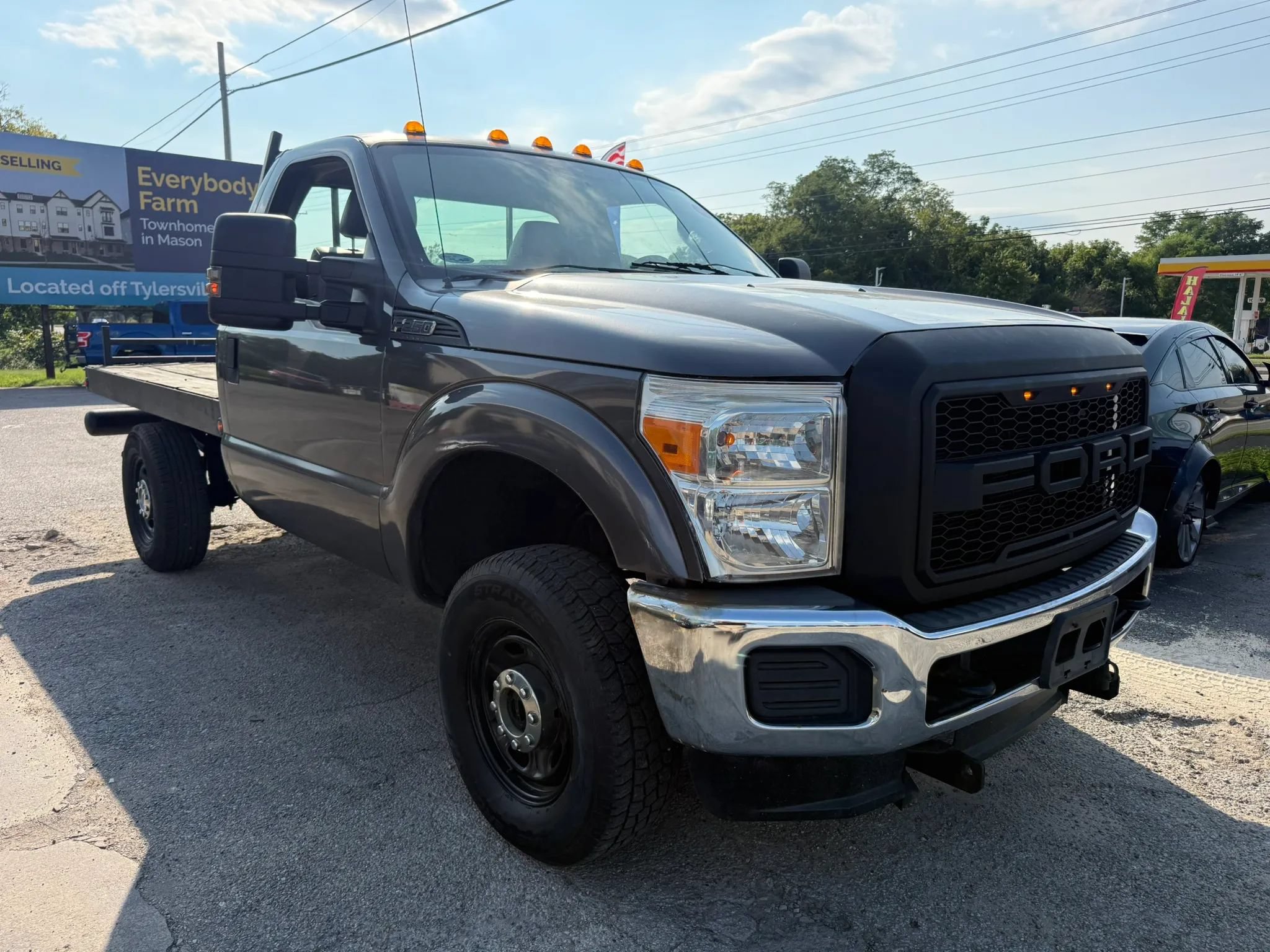 Used 2014 Ford F250 XL w/ Power Equipment Group AWD/4WD image 4