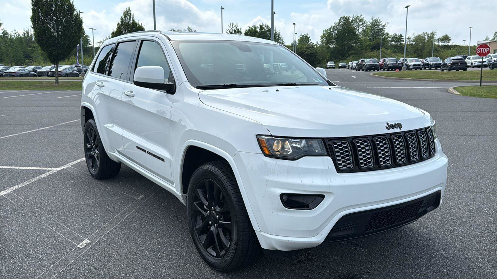 Used 2021 Jeep Grand Cherokee Laredo X AWD/4WD video 1