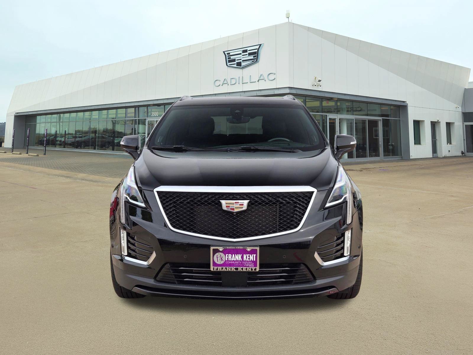 Used 2020 Cadillac XT5 Sportv w/ Platinum Package AWD/4WD image 2