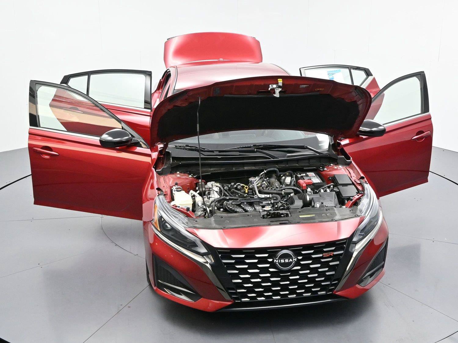 Used 2023 Nissan Altima 2.5 SR FWD image 39