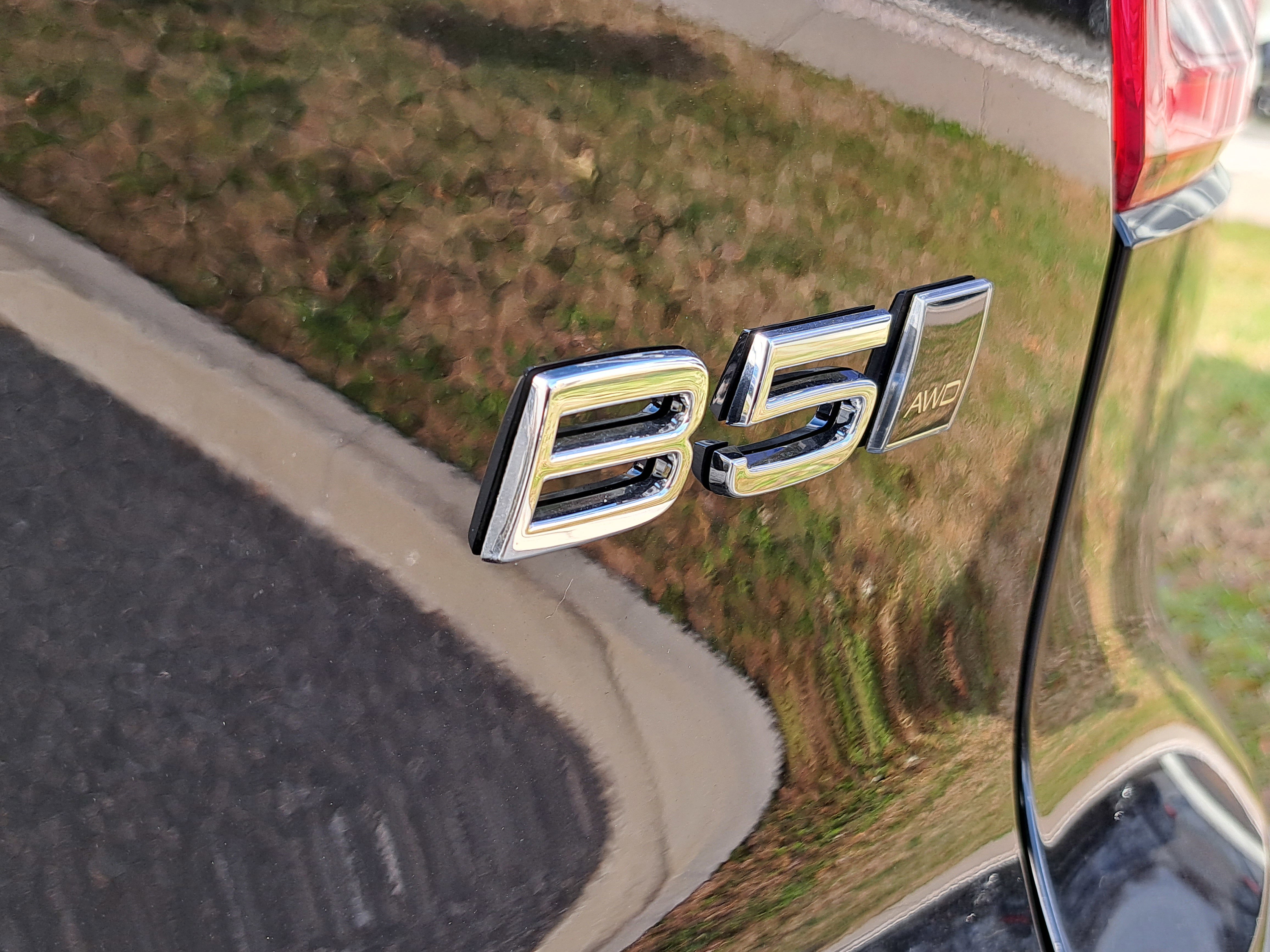 New 2026 Volvo XC40 B5 Plus w/ Protection Package Premier image 8