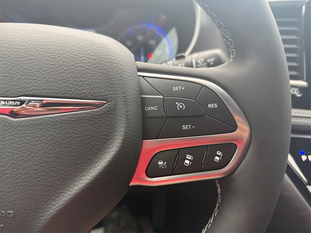 New 2026 Chrysler Pacifica Select image 23