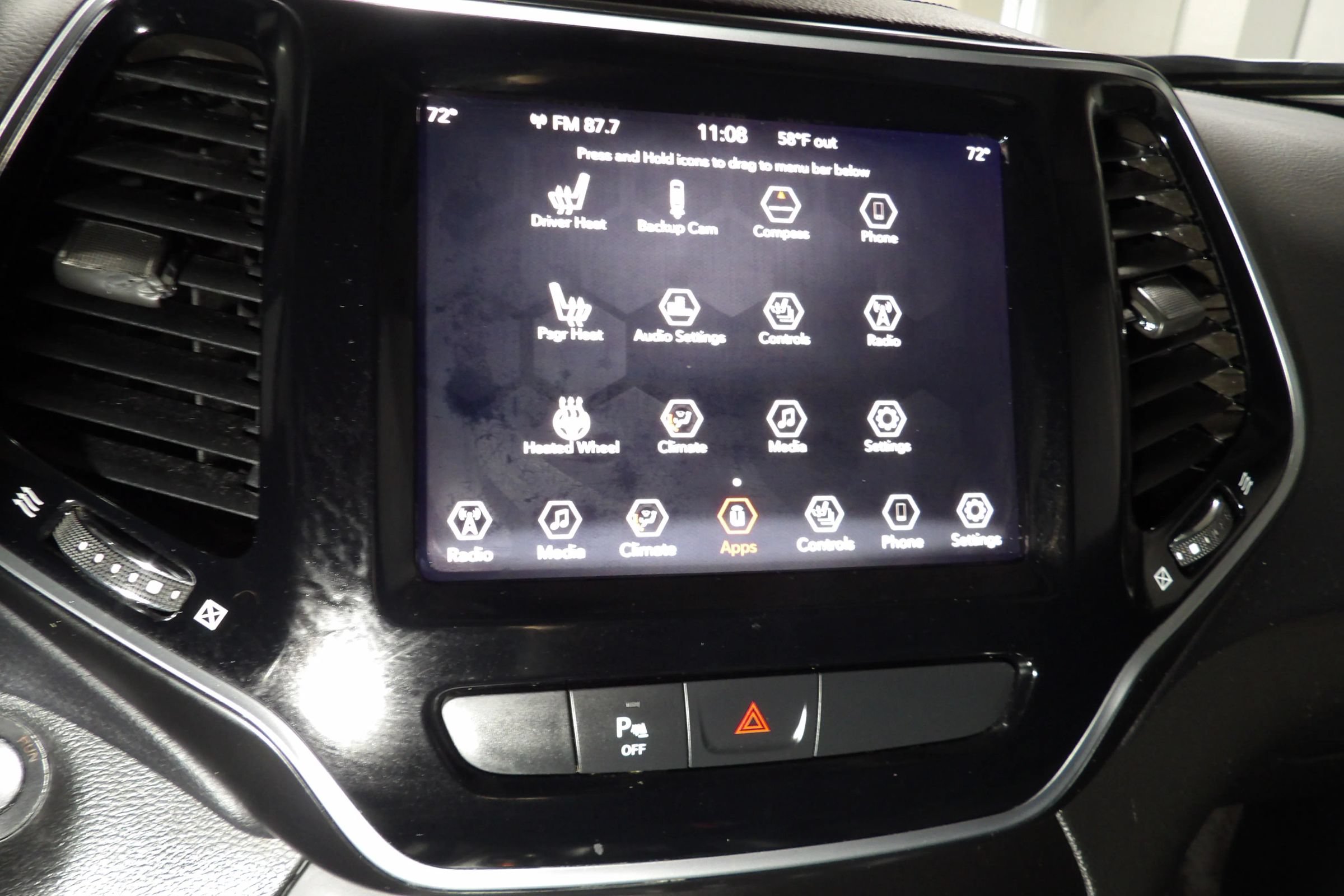 Used 2019 Jeep Cherokee Limited AWD/4WD image 13